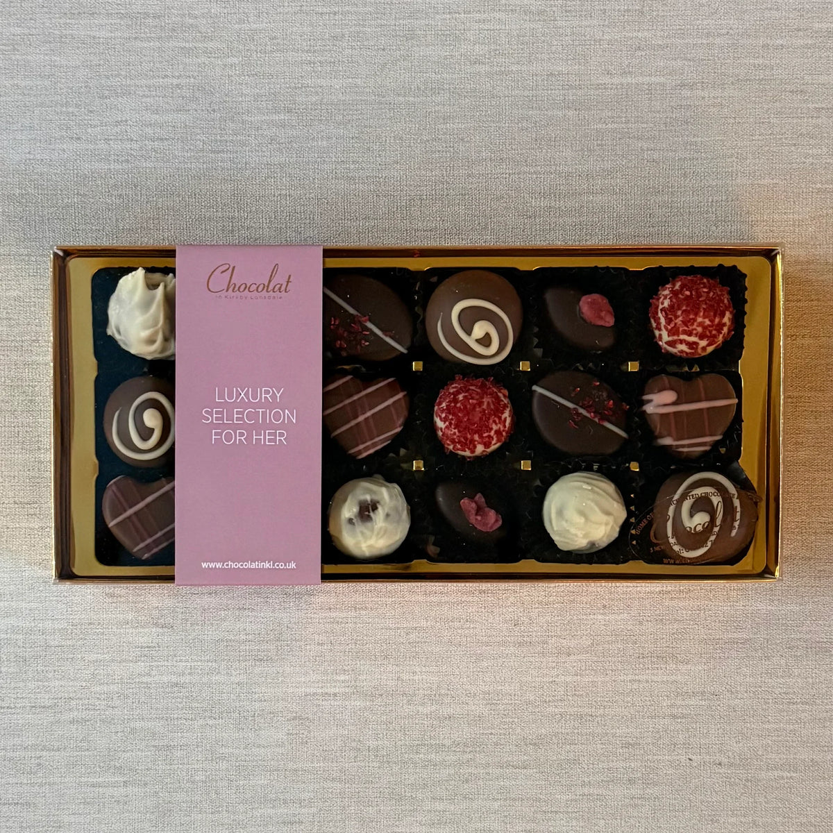 Luxury Selection For Her | Gift Box of 18