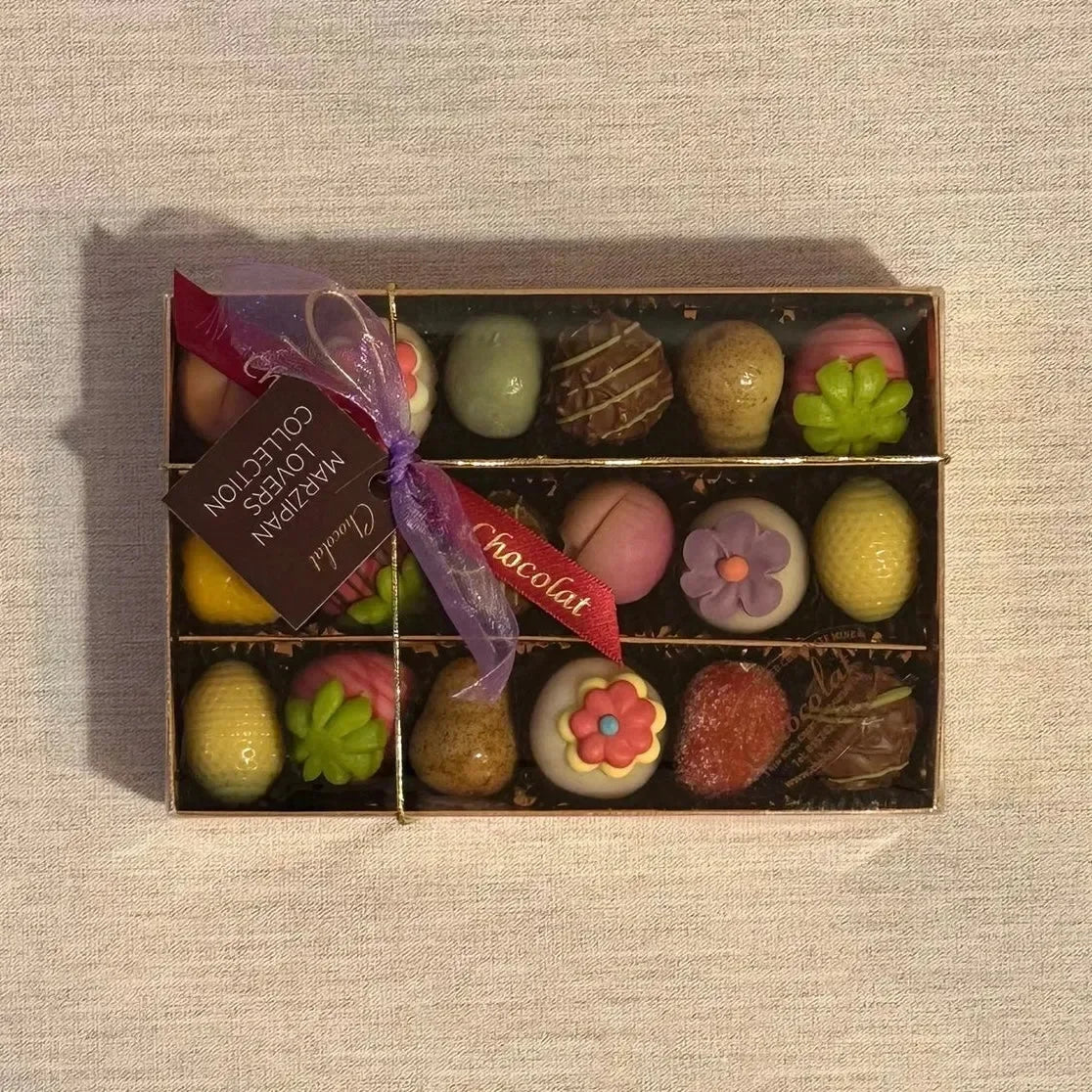Marzipan Chocolate Selection | Gift Box Small 285g
