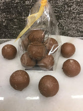 Load image into Gallery viewer, Whisky Truffles - Chocolat in Kirkby Lonsdale

